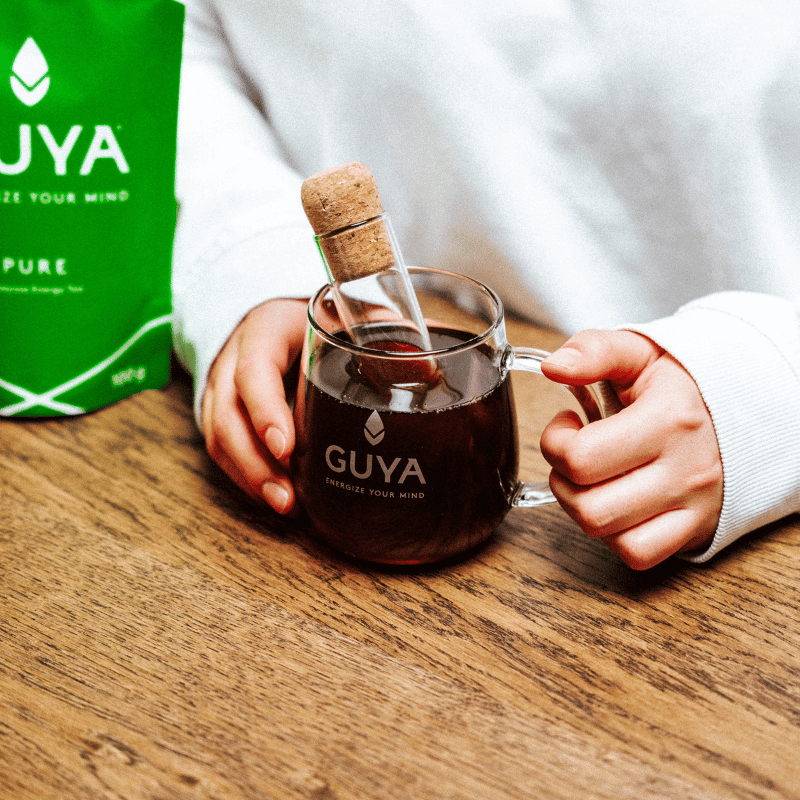 Edles Teesieb aus Glas mit Korkenverschluss - Bio Guayusa Tee kaufen - GUYA Guayusa Online Shop